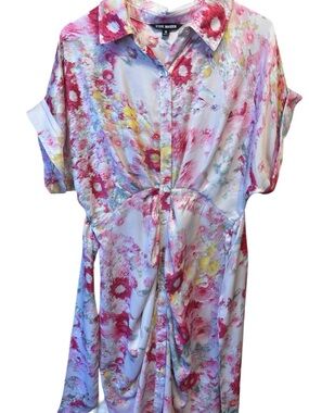 Steve Madden Pink Floral Button-Up Blouse
